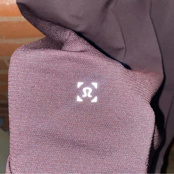 lululemon athletica “Metal Vent Tech Short Sleeve - Picture 7 of 7